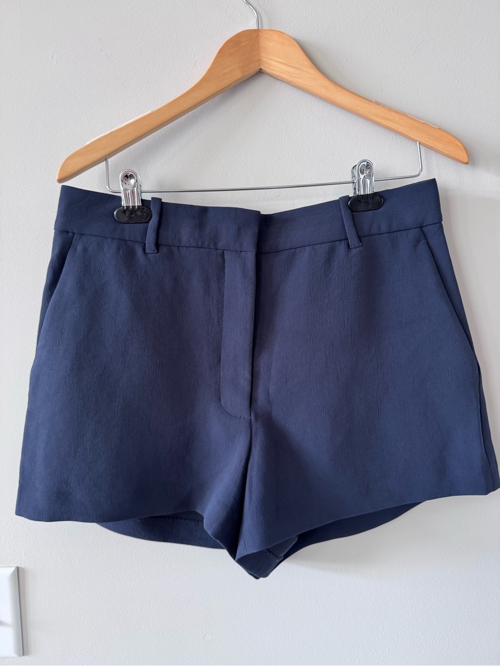 NWOT! Aritzia Wilfred Anthem High Waisted Color: Dark Night Navy Tailored Shorts - Picture 2 of 6